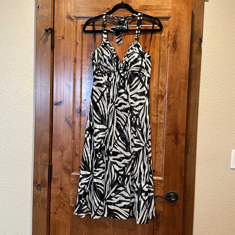 Flowy black and white chiffon halter dress!